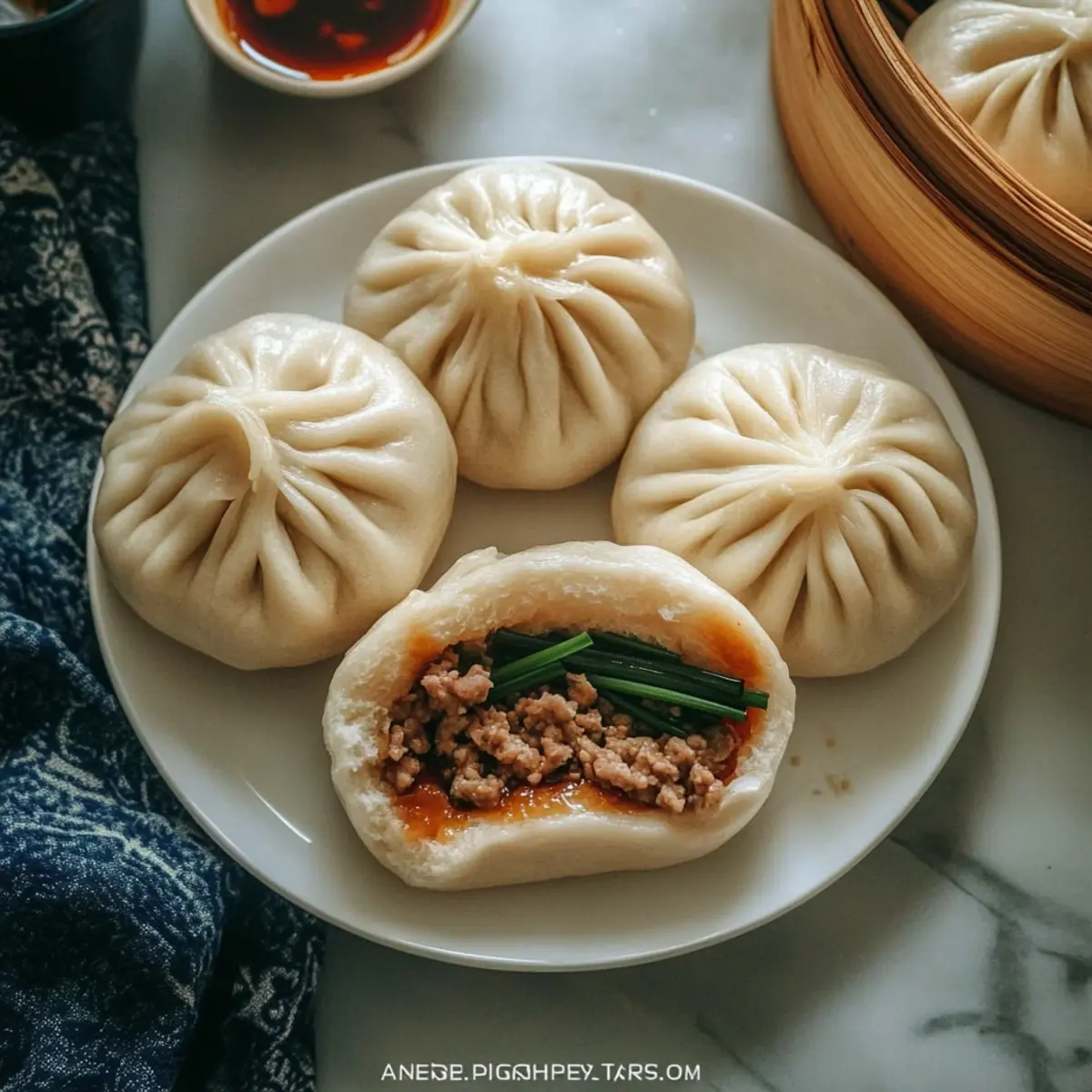 Steamed Pork Buns with Chive
