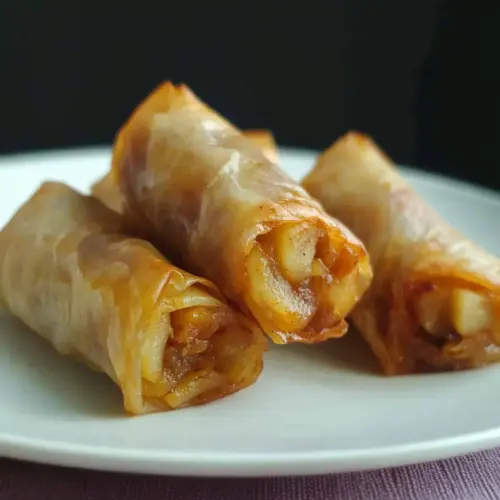 Baked Apple Pie Rice Paper Rolls